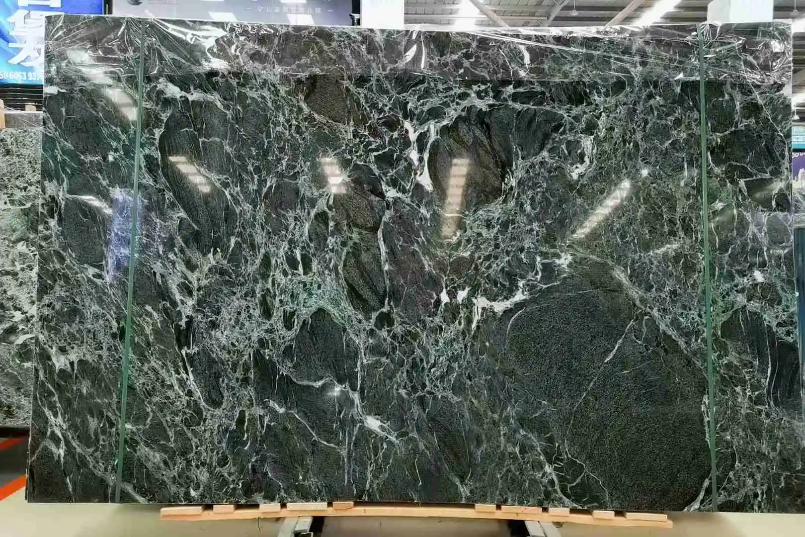 Зеленая мраморная плита Verde Alpi для напольной плитки отеля 1