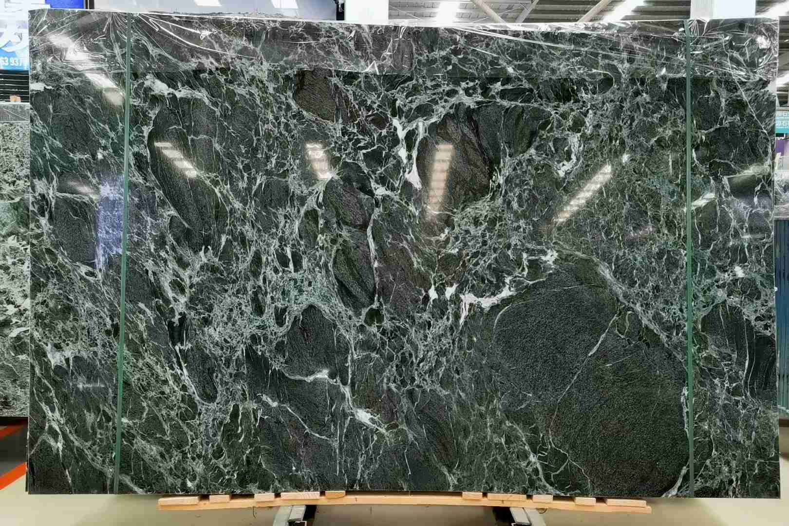 بلاطة الرخام الأخضر Verde Alpi لبلاط أرضيات الفنادق 3
