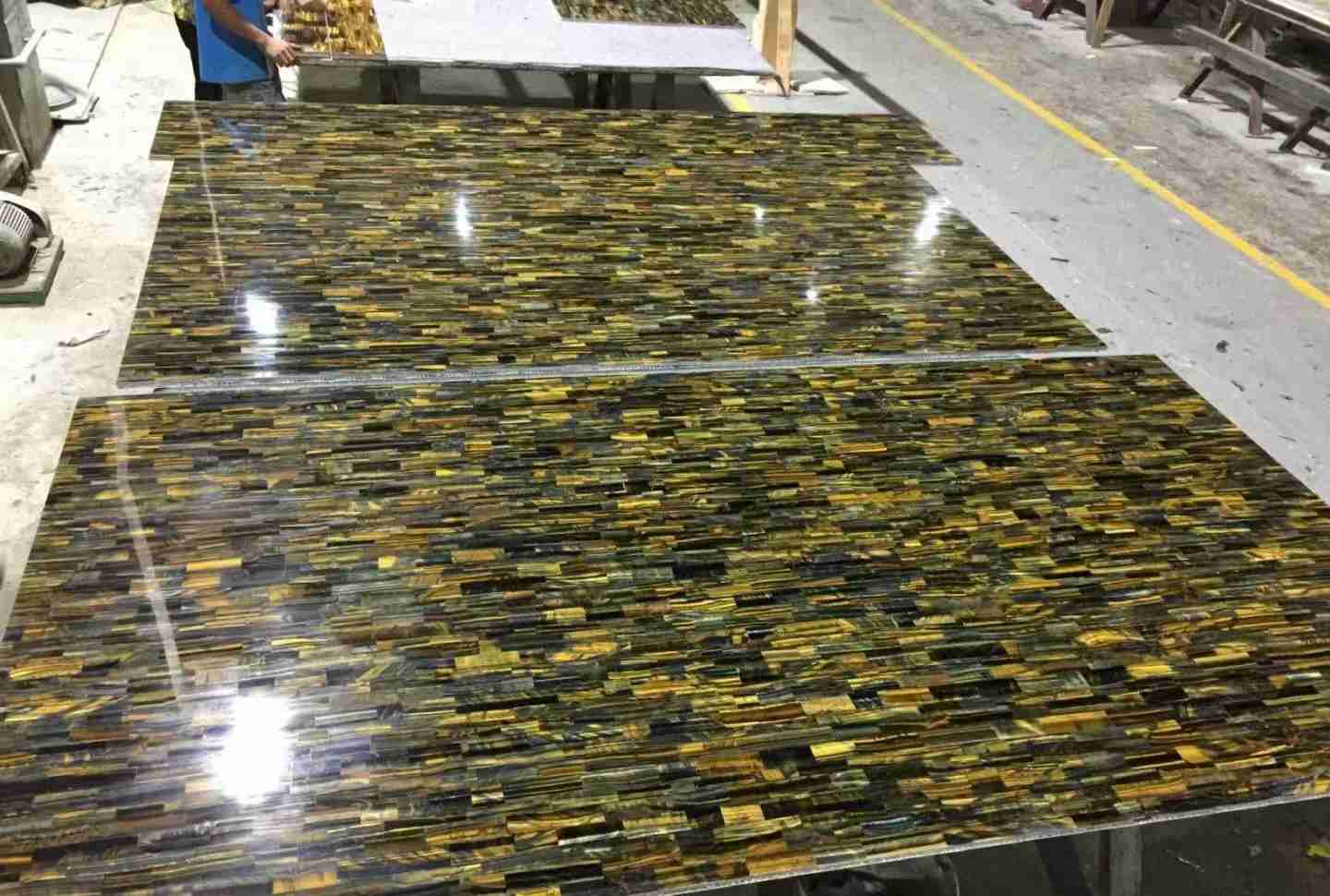 Dalle rétro-éclairée en pierre précieuse semi-précieuse Yellow Tiger Eye pour carrelage mural 4