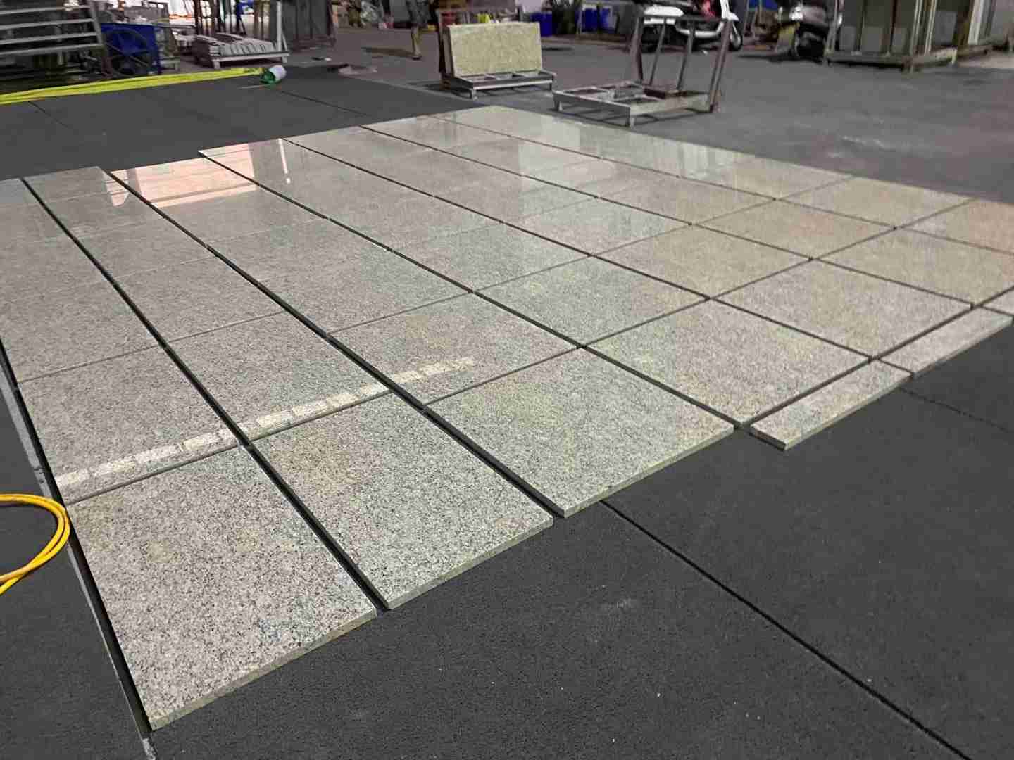 Amarello Gold Granite pour carrelage de jardin 5