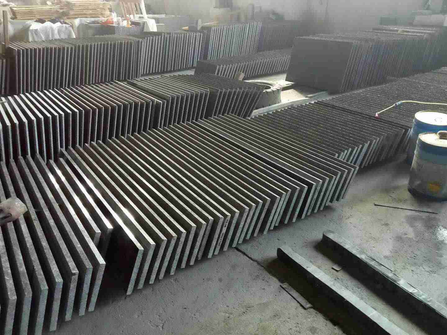 Carreaux de granit brun clair pour la décoration extérieure 8