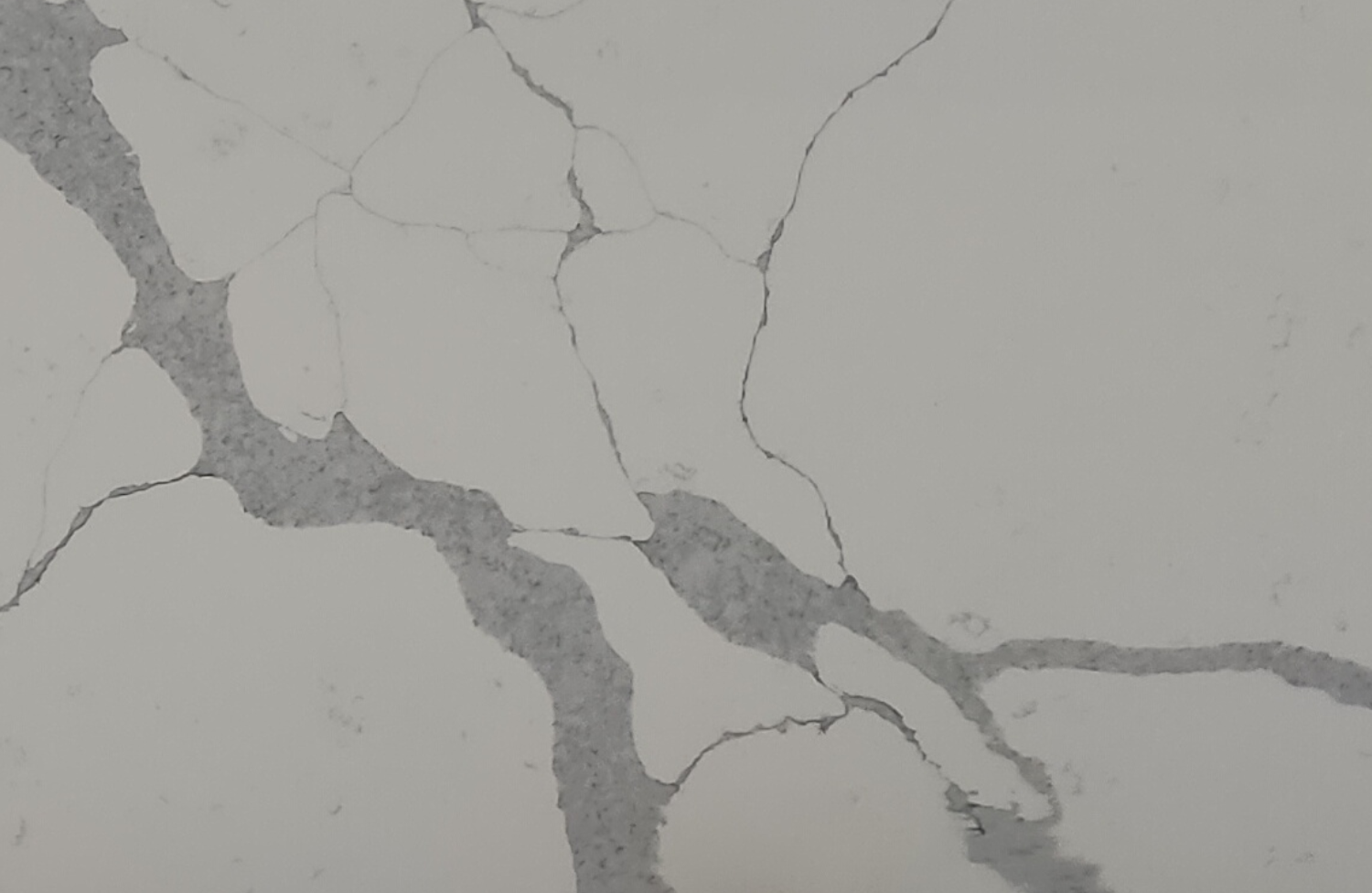6517 Lastre di quarzo artificiale bianco Calacatta con venature grigie 4