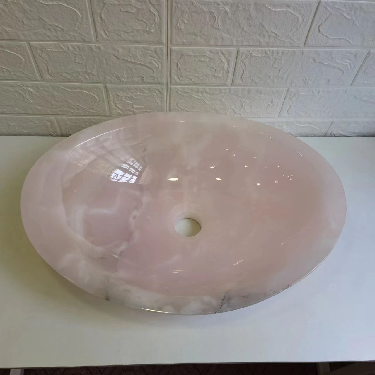 Personalizzazione lavabo in onice rosa naturale 3