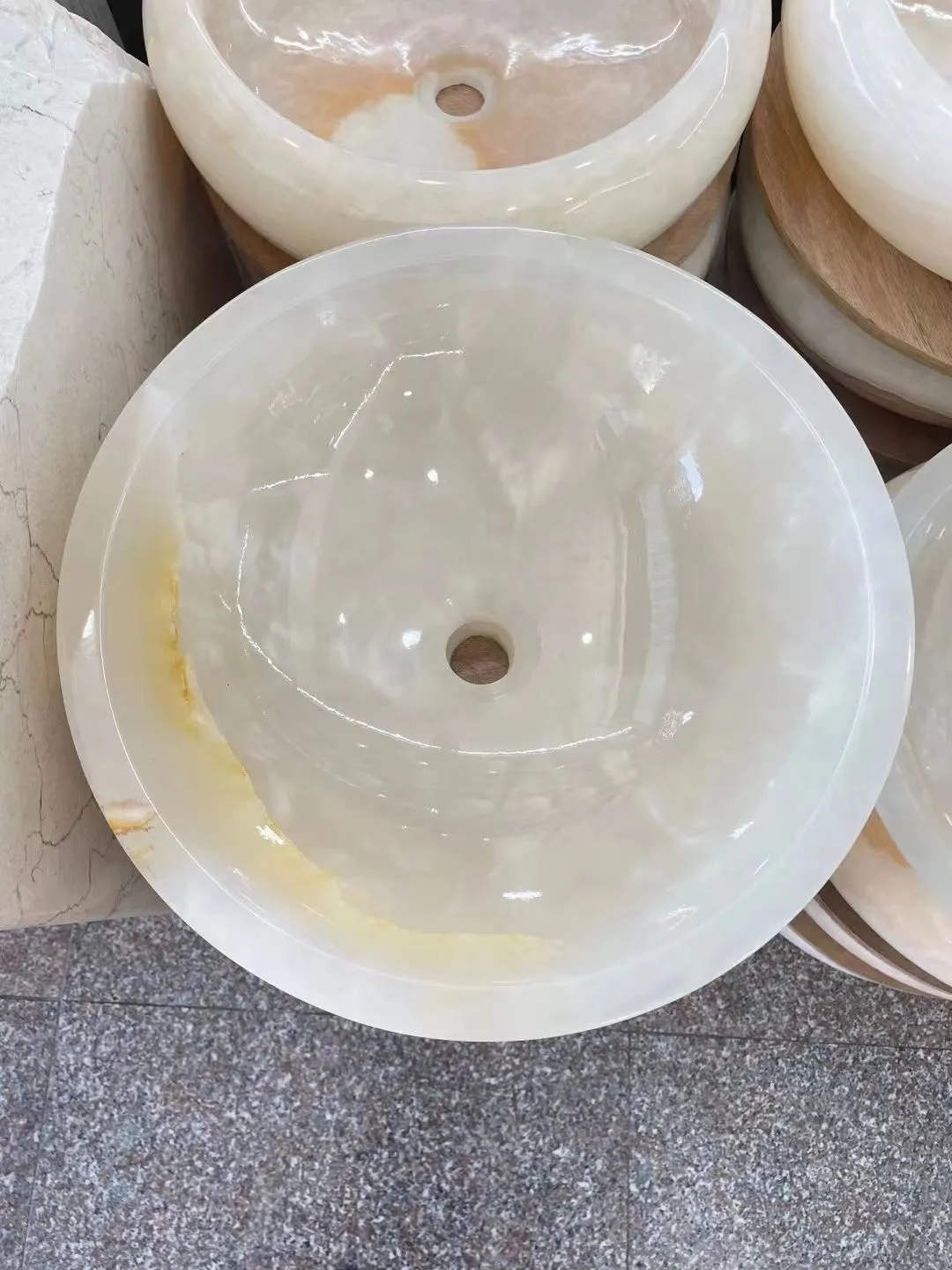 Natural white onyx round wash basin processing 1