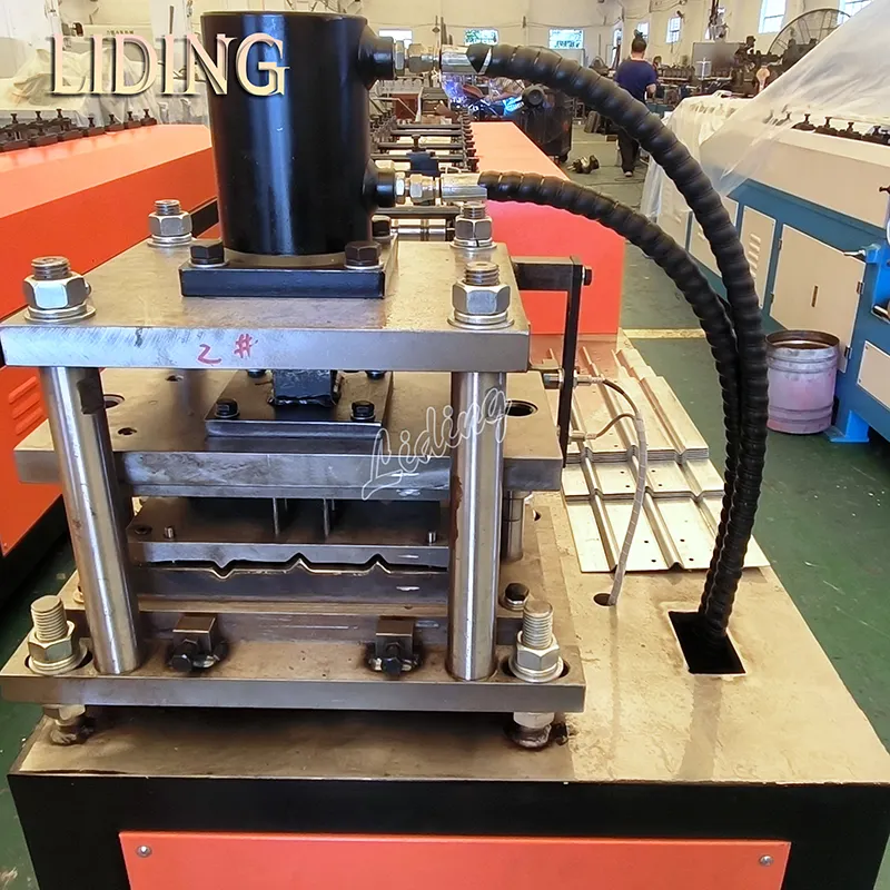 Custom Cold Roll Forming Machinery Liding Machine 5