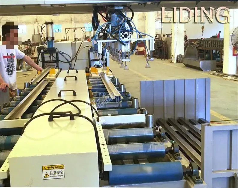 Factory Price C Purlin Machine Price List 3