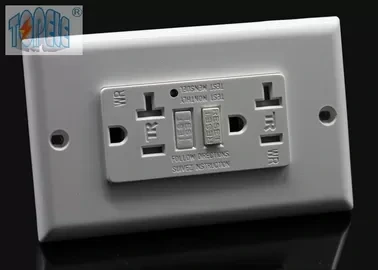 15A 125V AC GFCI Receptacles Duplex Tamper Resistant End Of Life Monitoring Function 1