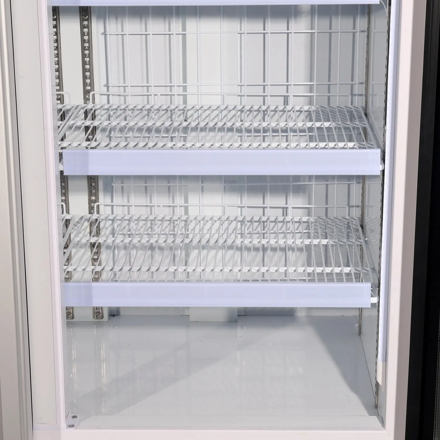 Bottom Mount Freezer Fridge for Home BM4F2500with Custom Services 3