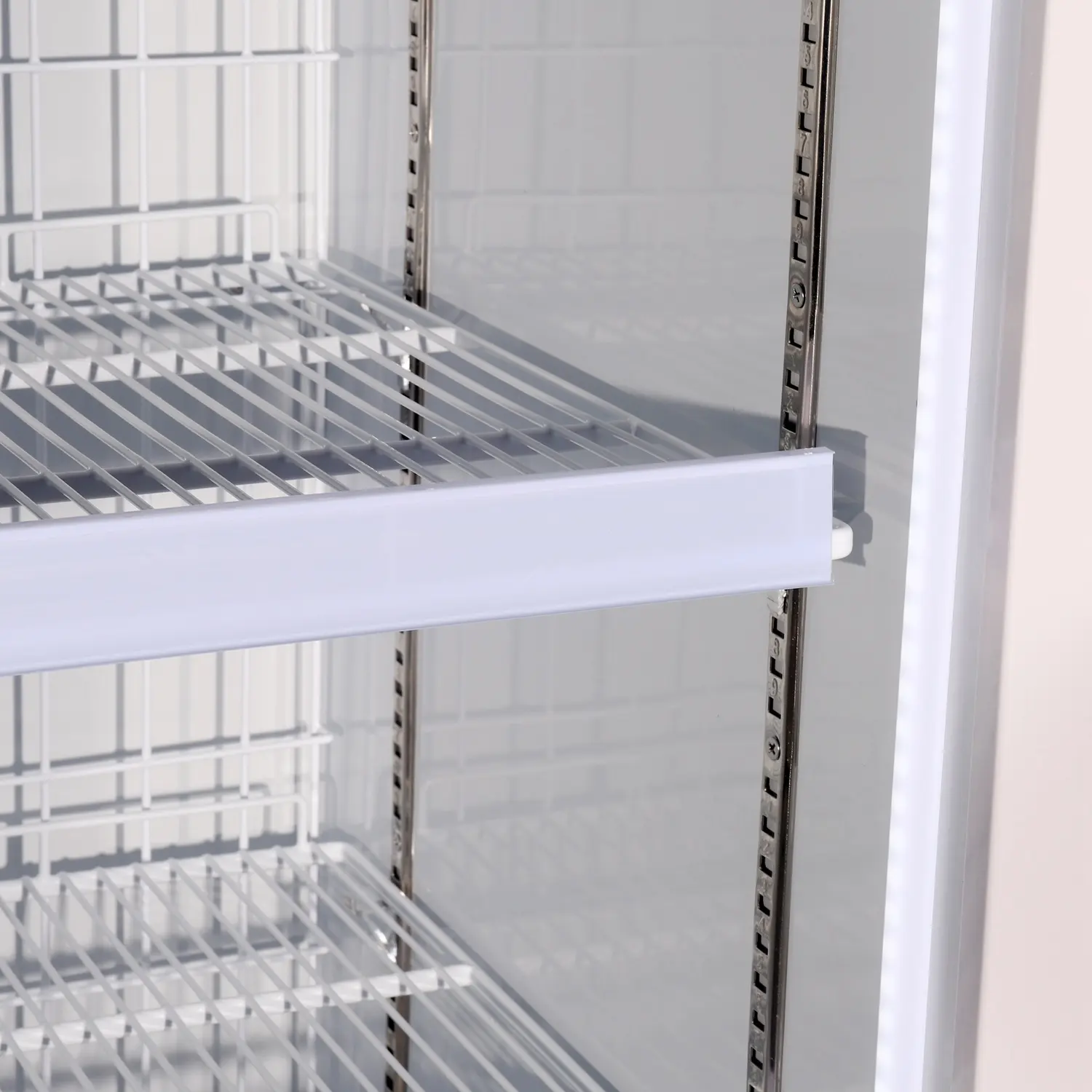 Display Chillers for Hospital 1290×745×2180m (50.8″×29.3″×85.8″)from China 2