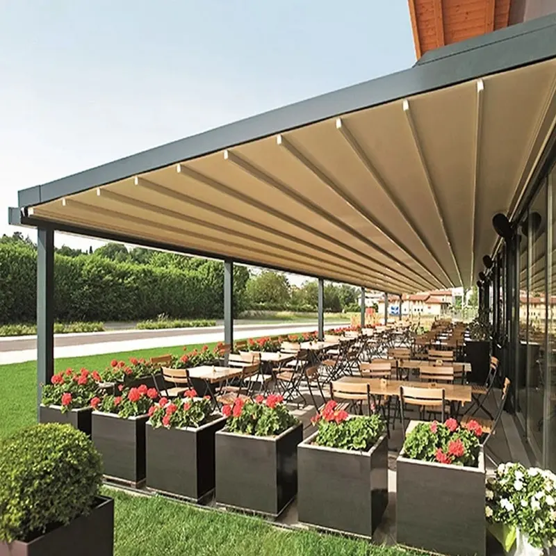 Aluminium Pergola with Adjustable Louvers by LIHUE 2