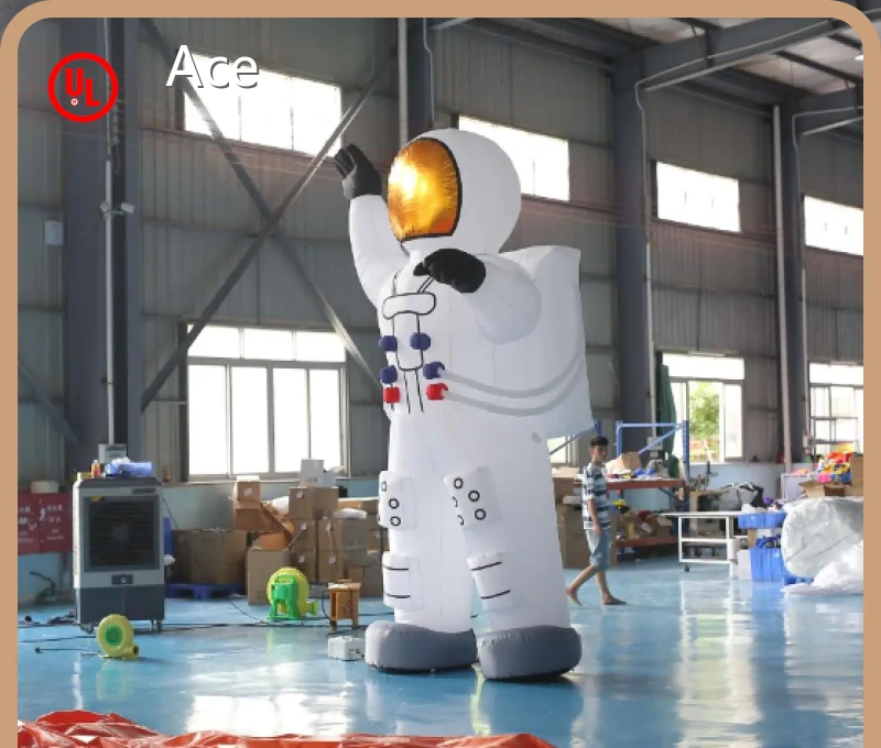 Outdoor Decorative Giant Customized Strong Inflatable Astronaut Model For Sale 1