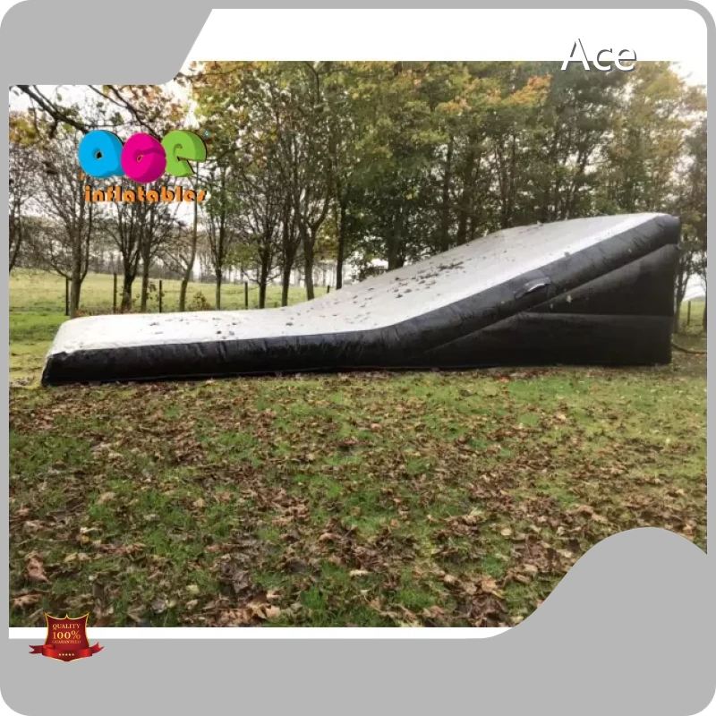 High Quality Large Portable Anti-dirt Pvc Skiing Snowboard Bmx Fmx Inflatable Landing Airbag 1