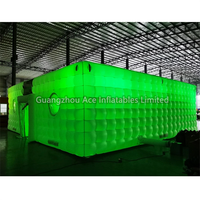 Tente cubique gonflable blanche à LED pour événement de fête de mariage 1