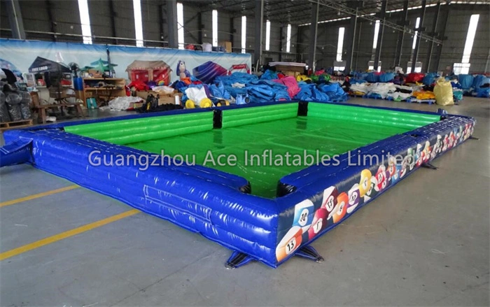 Mesa de billar inflable gigante para exteriores - Campo de bolas de billar a la venta 1