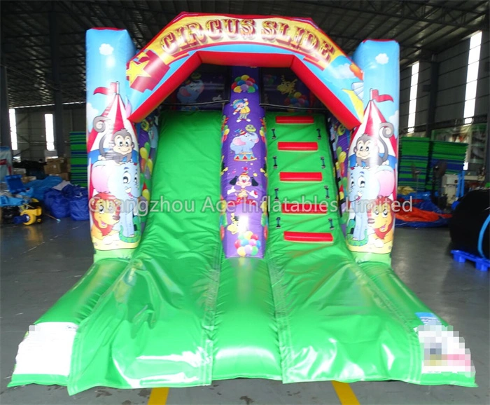 Tobogán seco inflable con tema de animales de circo para niños 1