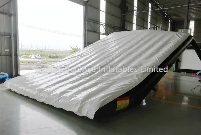 Inflatable Landing Ramp Ace by Ace 3