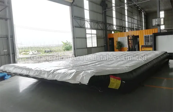 Inflatable Landing Ramp Ace by Ace 7