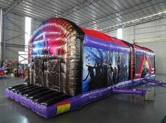 Castillo inflable tipo discoteca de 42 pies con pista de obstáculos 1
