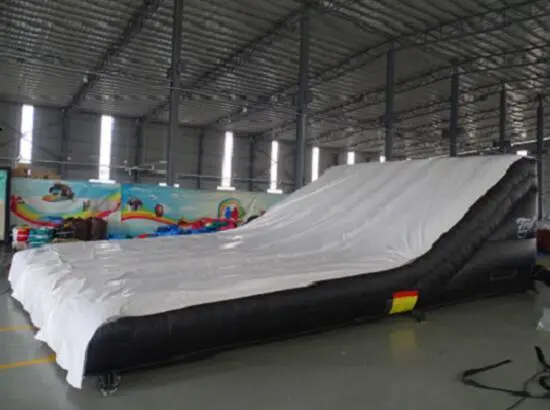 8x5x2.5m Inflatable Airbag Landing 1