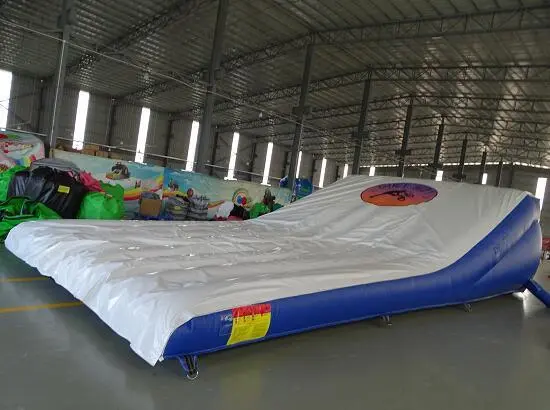 10x4.87x2.4 متر هبوط بالوسادة الهوائية 1