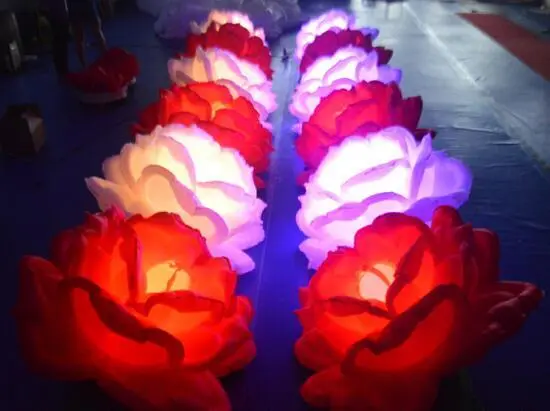 Inflatable Rose Flower Chain 1