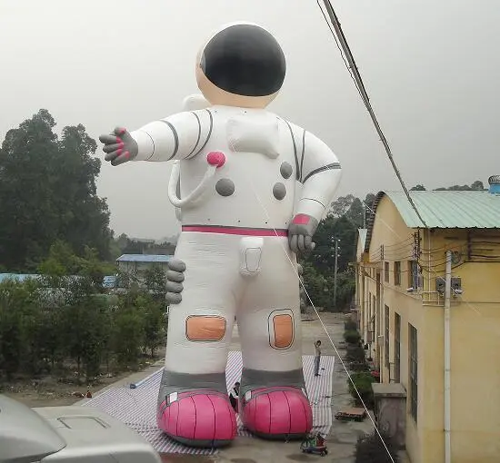14m Inflatable Astronaut 1