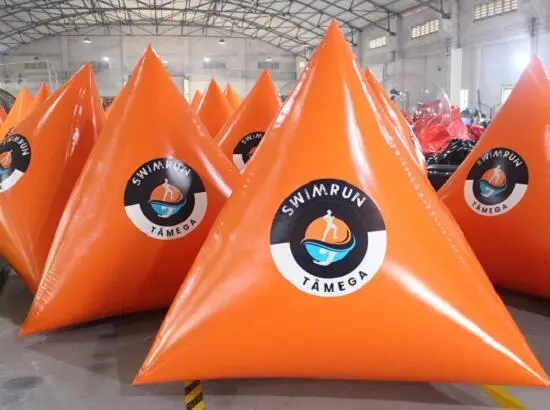 2m Inflatable Triangle Buoy 1