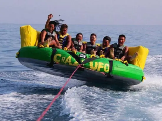 6 Riders Inflatable Towable Bandwagon Boat 1