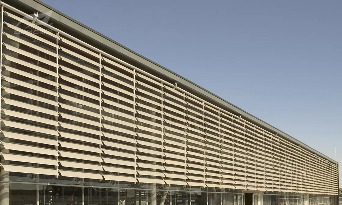 Bambu Temp Prova Louver Ħxuna 1.0 ~ 3.0mm Polyester Kisi Anodizzazzjoni 1