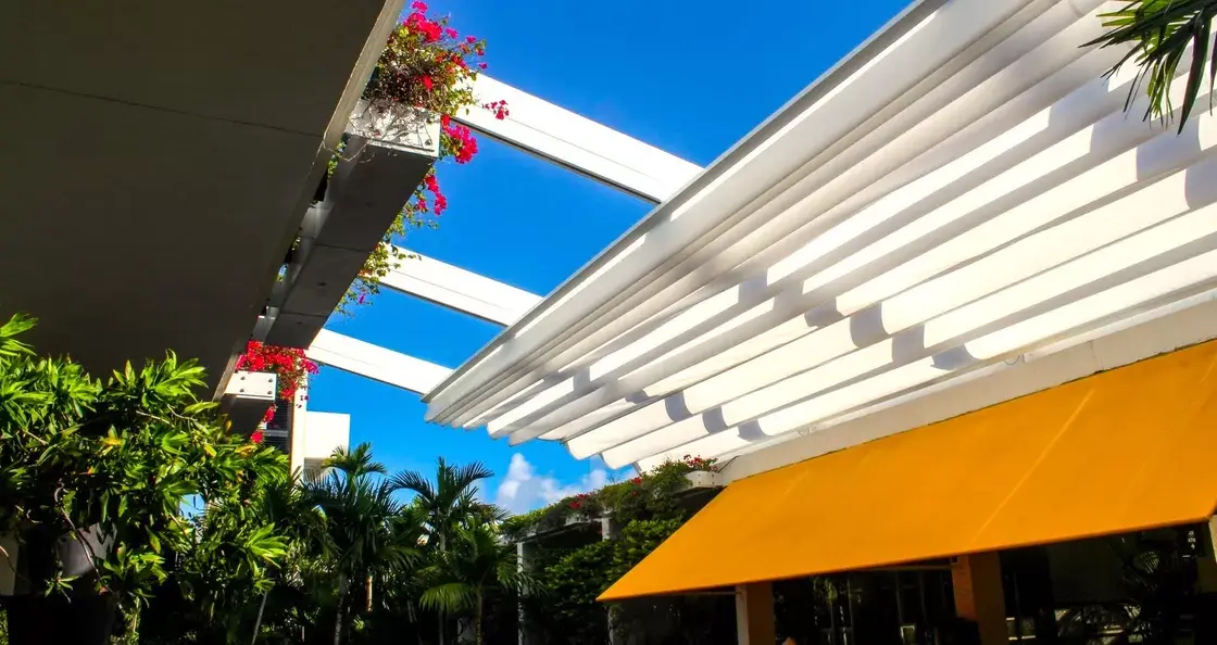 Alaabta OEM Aluminium Pergola SUNC in laga wadahadlo 2
