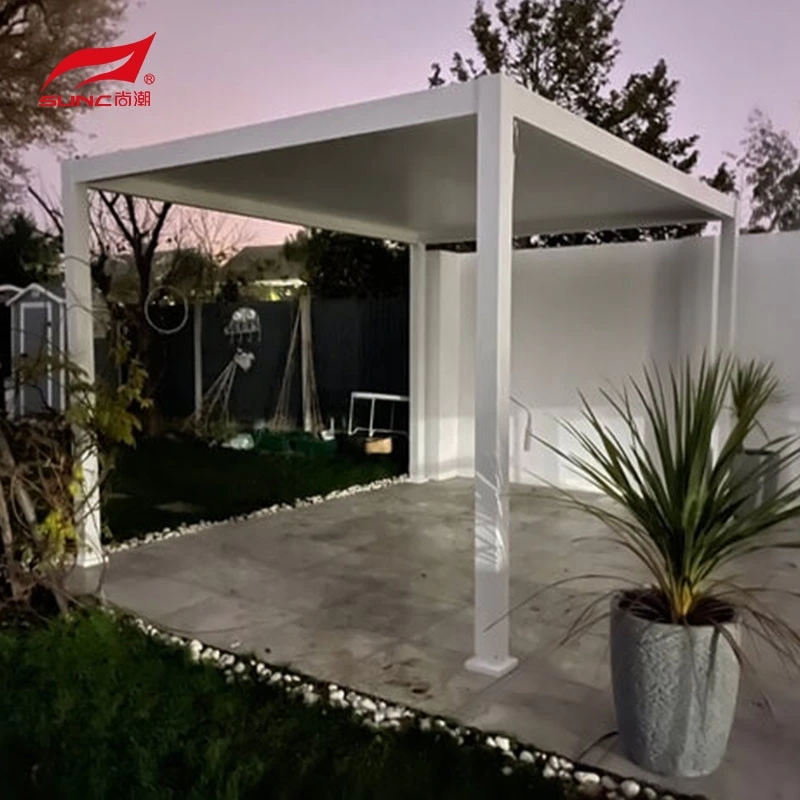 Pergola OEM con alette motorizzate SUNC Cartone o custodia in legno 2
