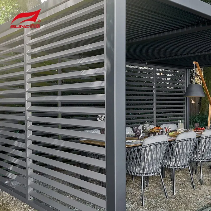 Pergola met Power Louvers SUNC Brand MoneyGram karton of houtkas 3
