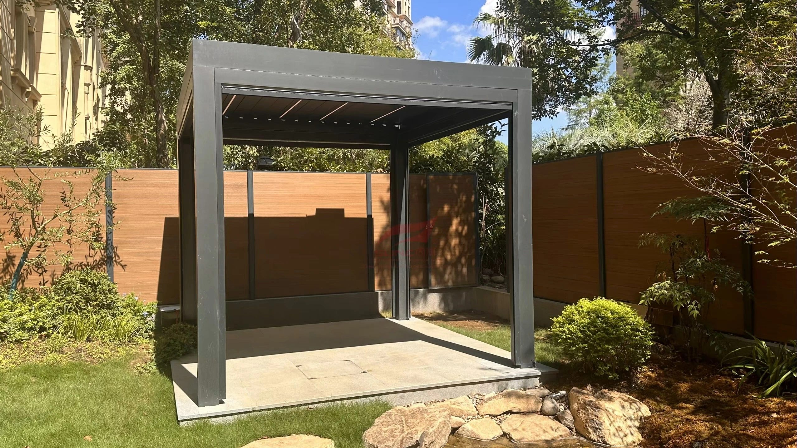 Vanjski motorizirani podesivi aluminijski pergola Patio 1