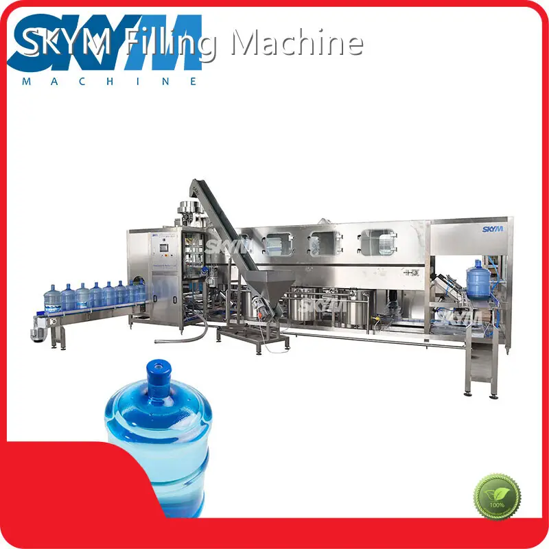 Máquina de llenado de botellas de agua por Skym 1