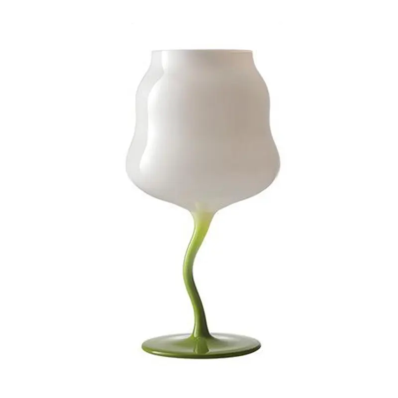 Black Wine Glasses in Bulk: Tasteful Thinking for Your Business 1