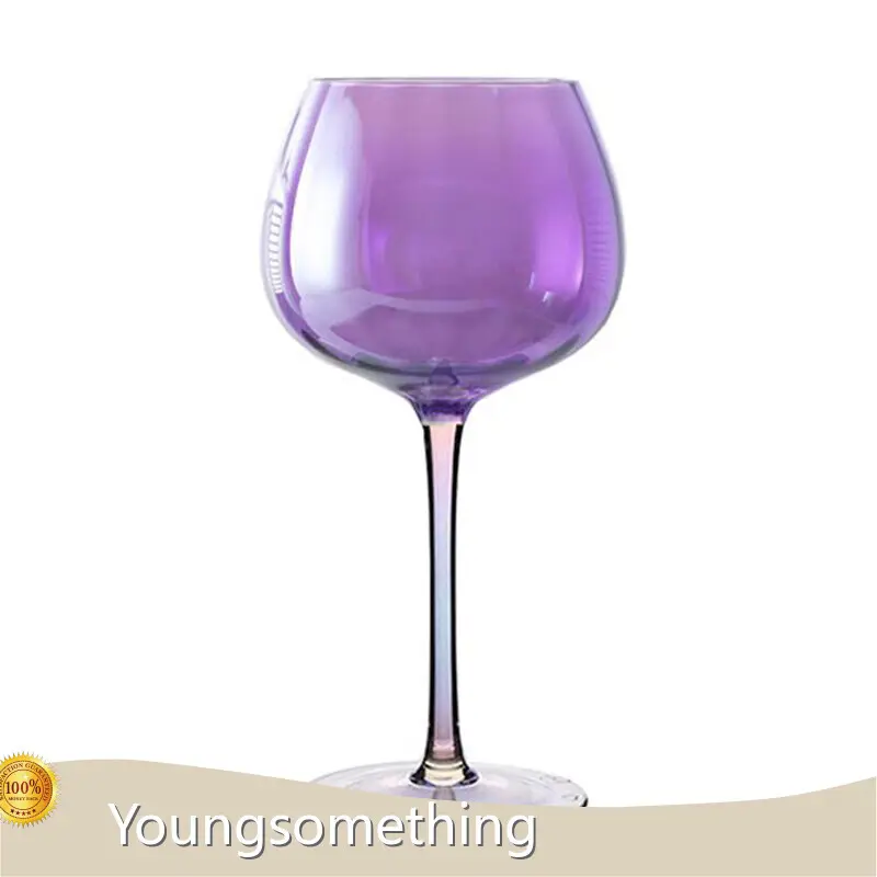 Usine de bouteilles d’eau - - Youngsomething 1