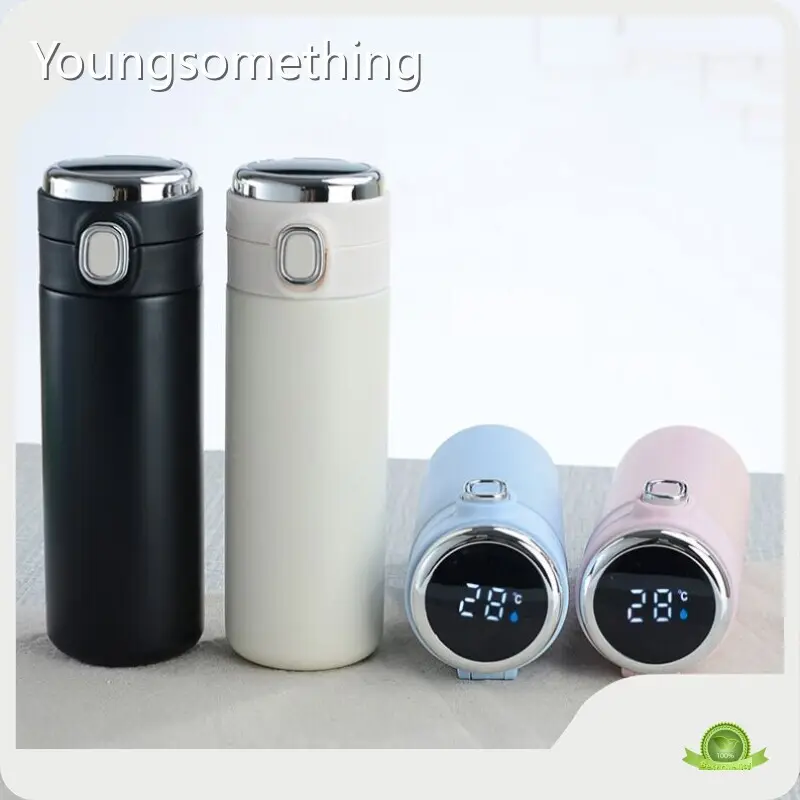 زجاجات المياه الرياضية السائبة Youngsomething تصنيع 1