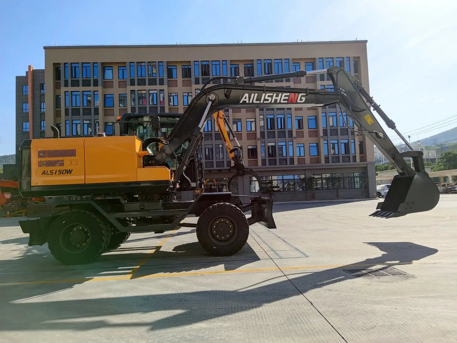 Excavators Supplier Factory Price 3