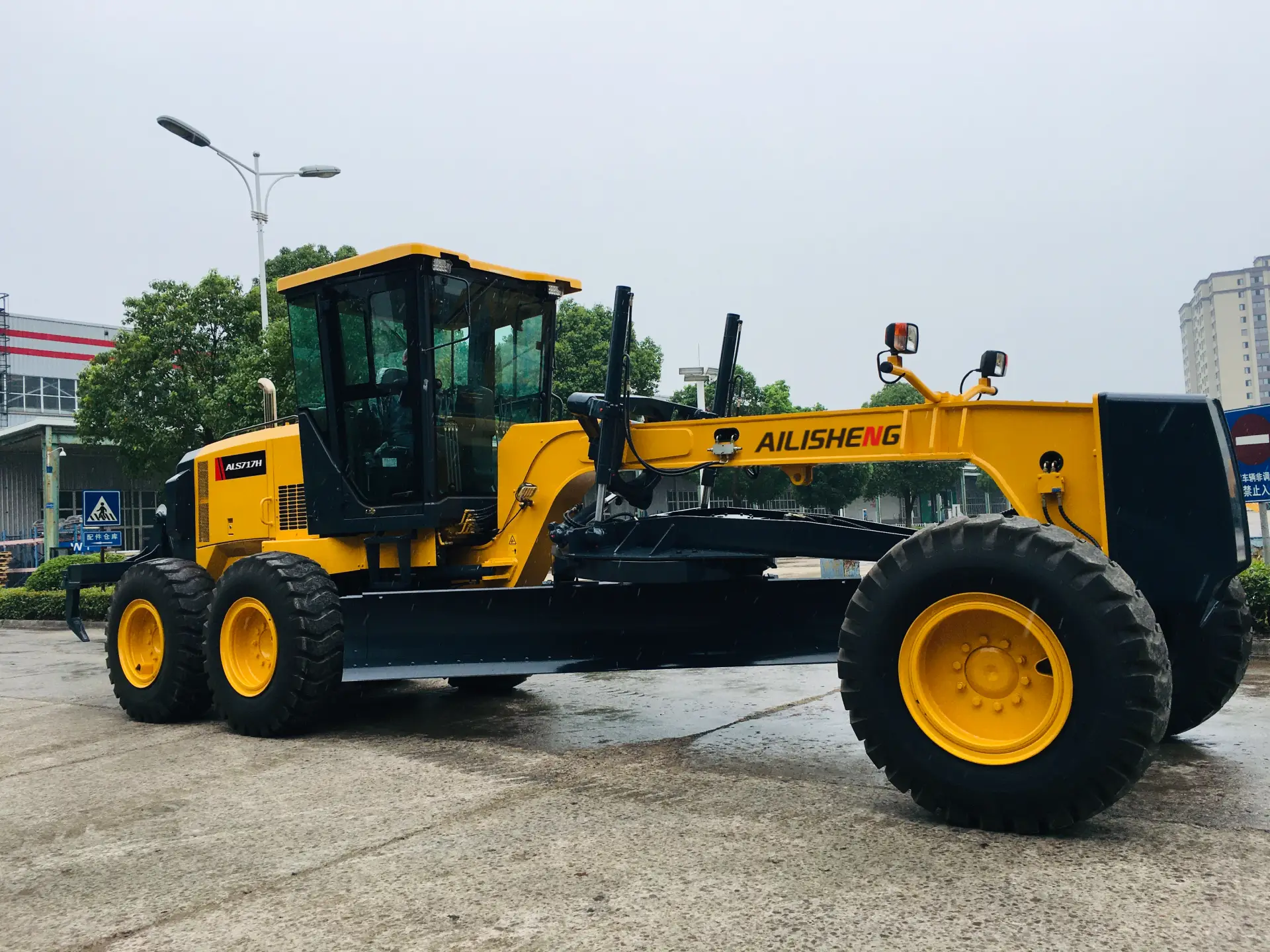 New Grader Equipment Grader Equipment Company 3