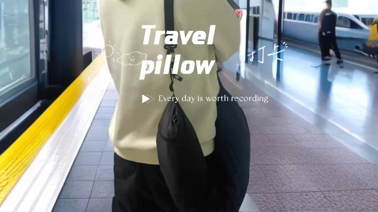 Multi-functional pillow that can be stuffed with clothes 1