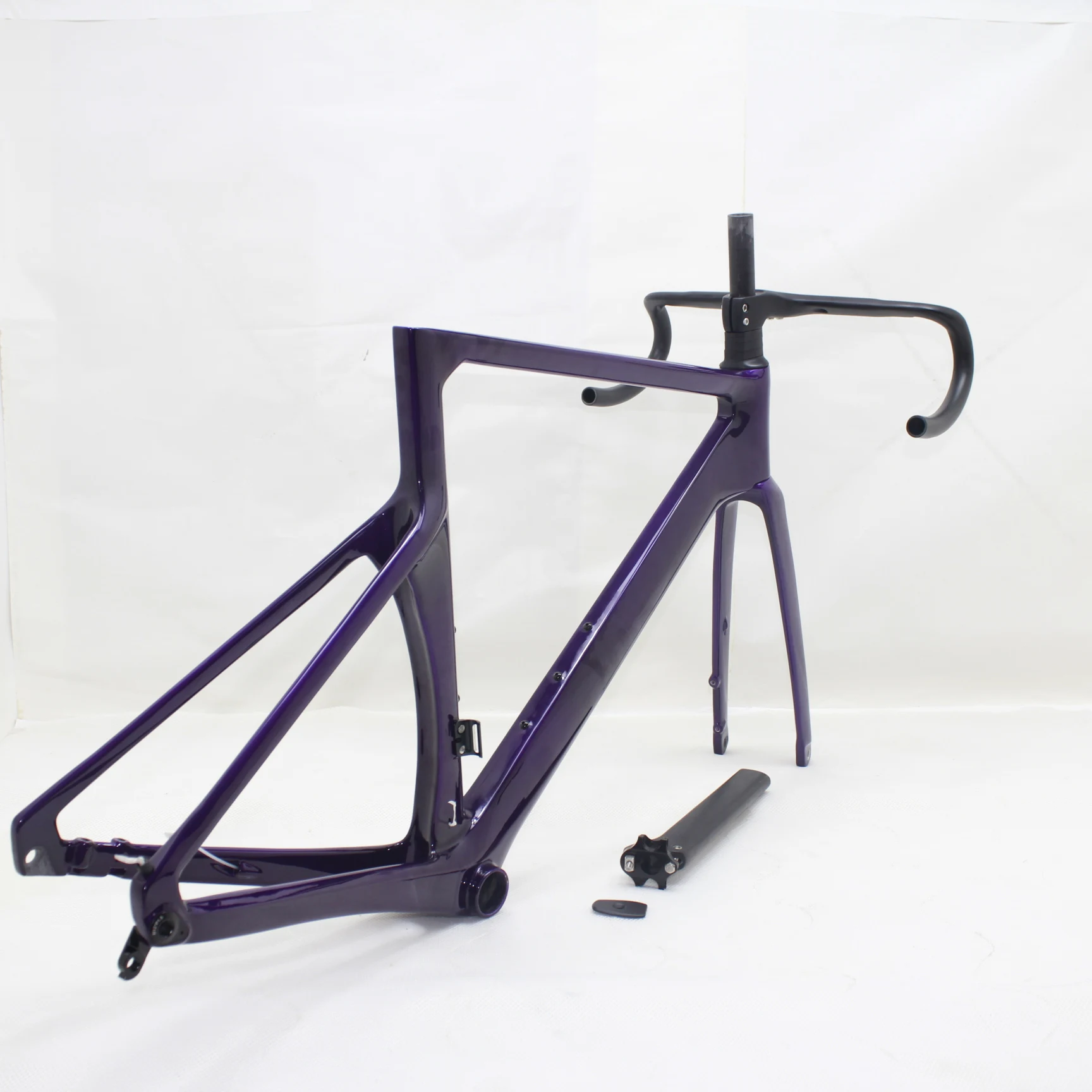 Hight Modulus Toray T800 Carbonfaser-Aero-Disc-Rennradrahmen Crf43 Custom-Lackierung mit verstecktem Kabel-Rennrad-Rahmenset 4
