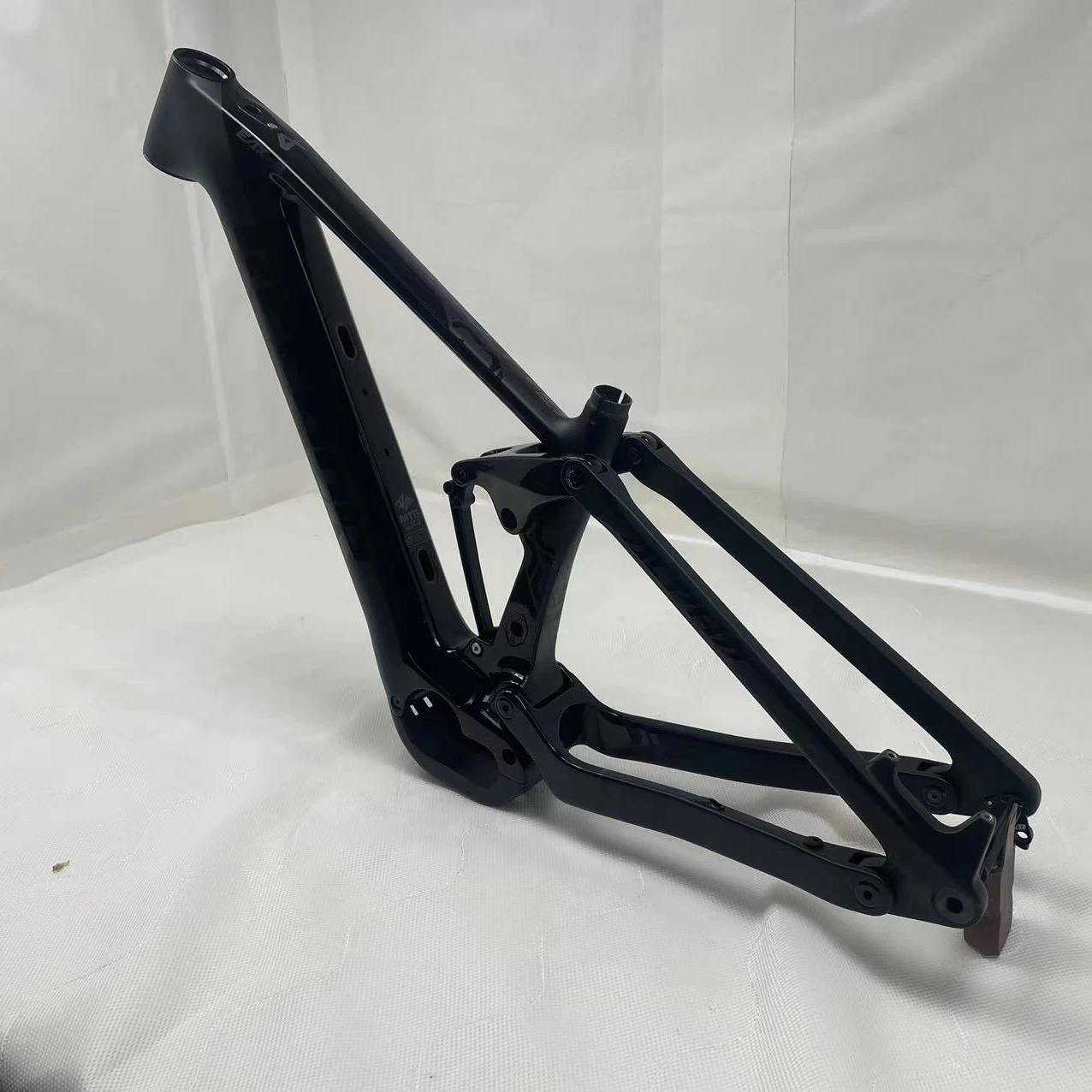 カスタムロゴ中国卸売電動自転車 Mtb カーボン完全フレーム Bafang F014 バッテリーと Bafang M820 エンジン 1