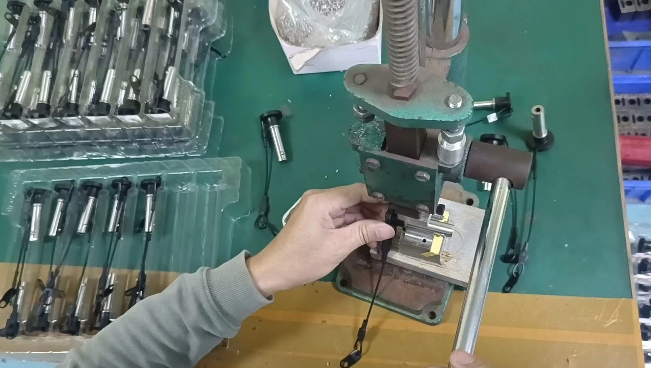 Quick Release Locking Pin--Versatile, Durable, and Easy to Operate​ 1