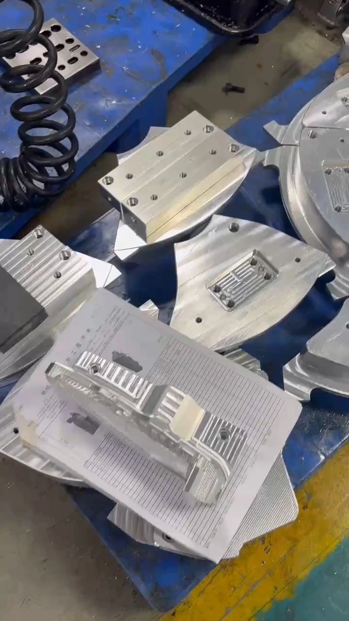 CNC machining of large automotive parts molds 1