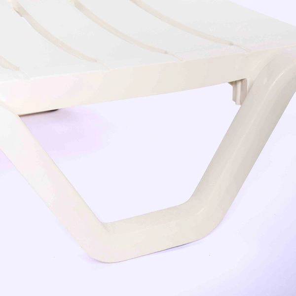 Chaise longue de plage DN-4010 1