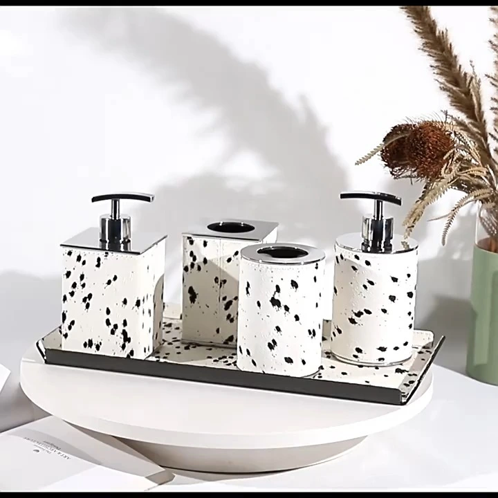 Light luxury horsehair stainless steel bathroom kit model hotel home bathroom decoration decoration press toothbrush box 1