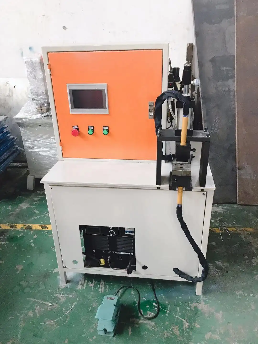 Máquina de soldadura por arco de tungsteno con gas de XLC 4