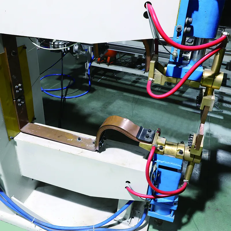 Máquina de soldadura neumática automática por XLC 7