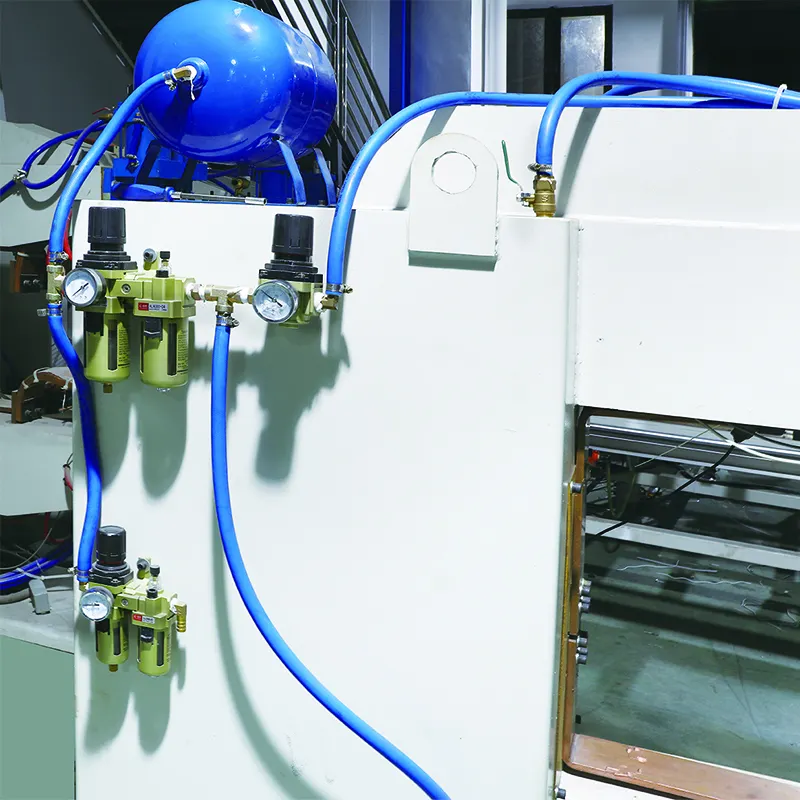 Máquina de soldadura neumática automática por XLC 8