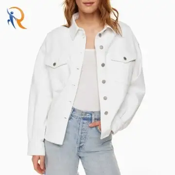 Western-inspired yoke details the shirt jacket Denim shirt jacket 1